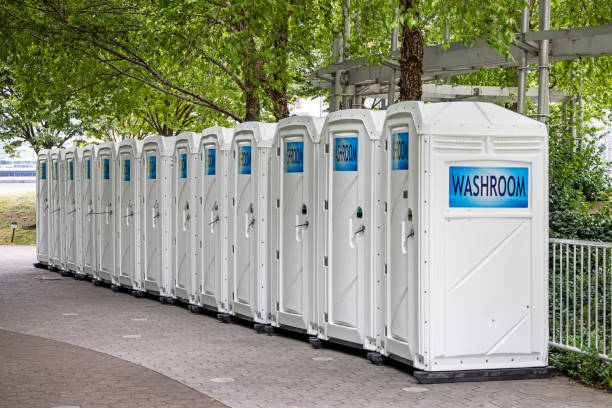 Best Porta potty delivery and setup  in St Louis, MO